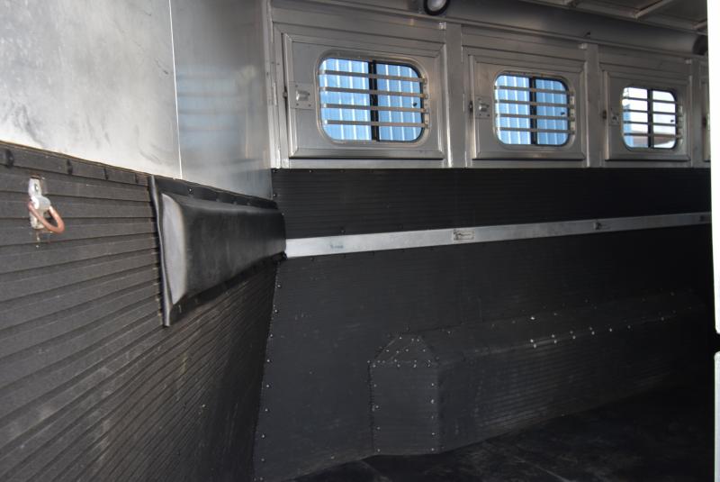 2008 C and C Trailers 4 Horse Bumper Horse Trailer