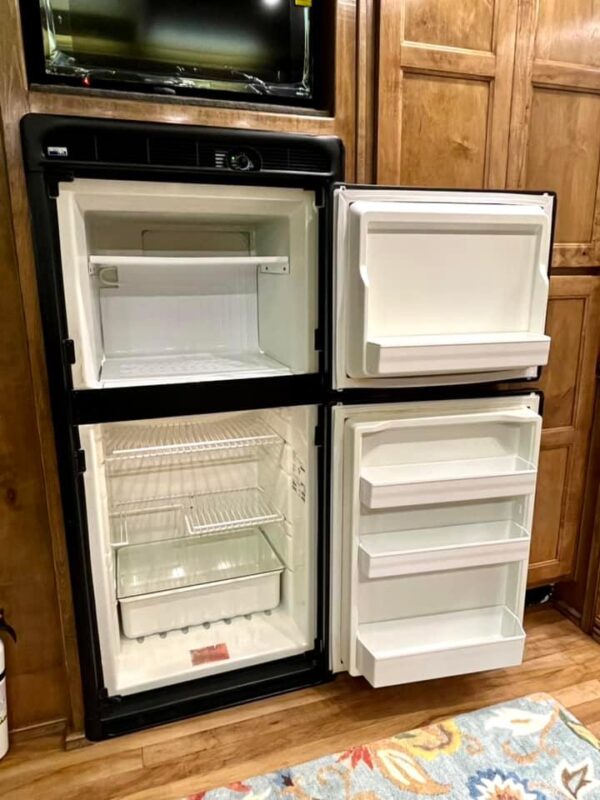 2005 Bloomer 4h Lq/Side Reverse Load/Full Rear Tack