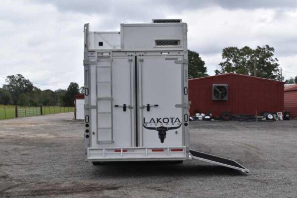 2021 Lakota BigHorn 8519TBB 5 Horse Trailer with 19′ Short Wall