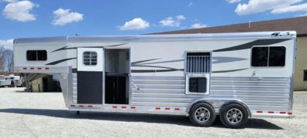 2023 4 Star 2+1 Gooseneck