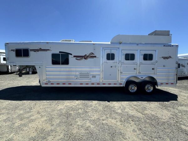 2007 Platinum Coach 8310 LQ 3 Horse