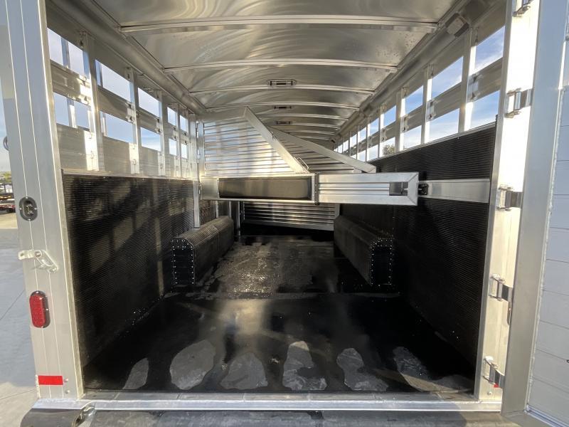 NEW 2024 Elite Trailers 5 Horse Stock Combo BP Horse Trailer